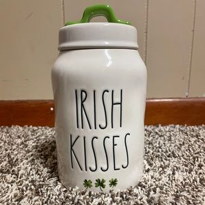 Rae Dunn Irish Kisses medium canister